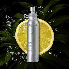 SOTHYS- Brume Hydratante- Citron et note marine- visage- 100ml with lemon background and water droplets.